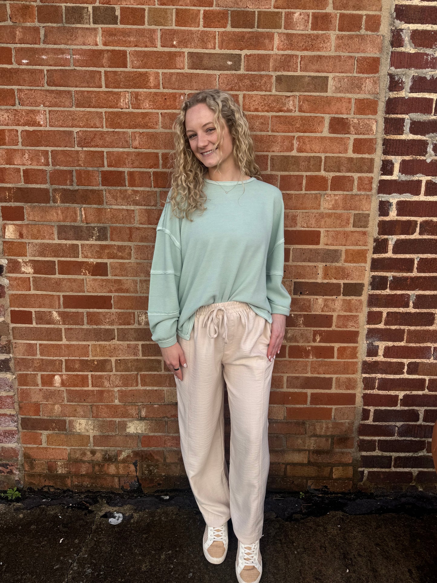 Mallory Exposed Seam Sleeved Top