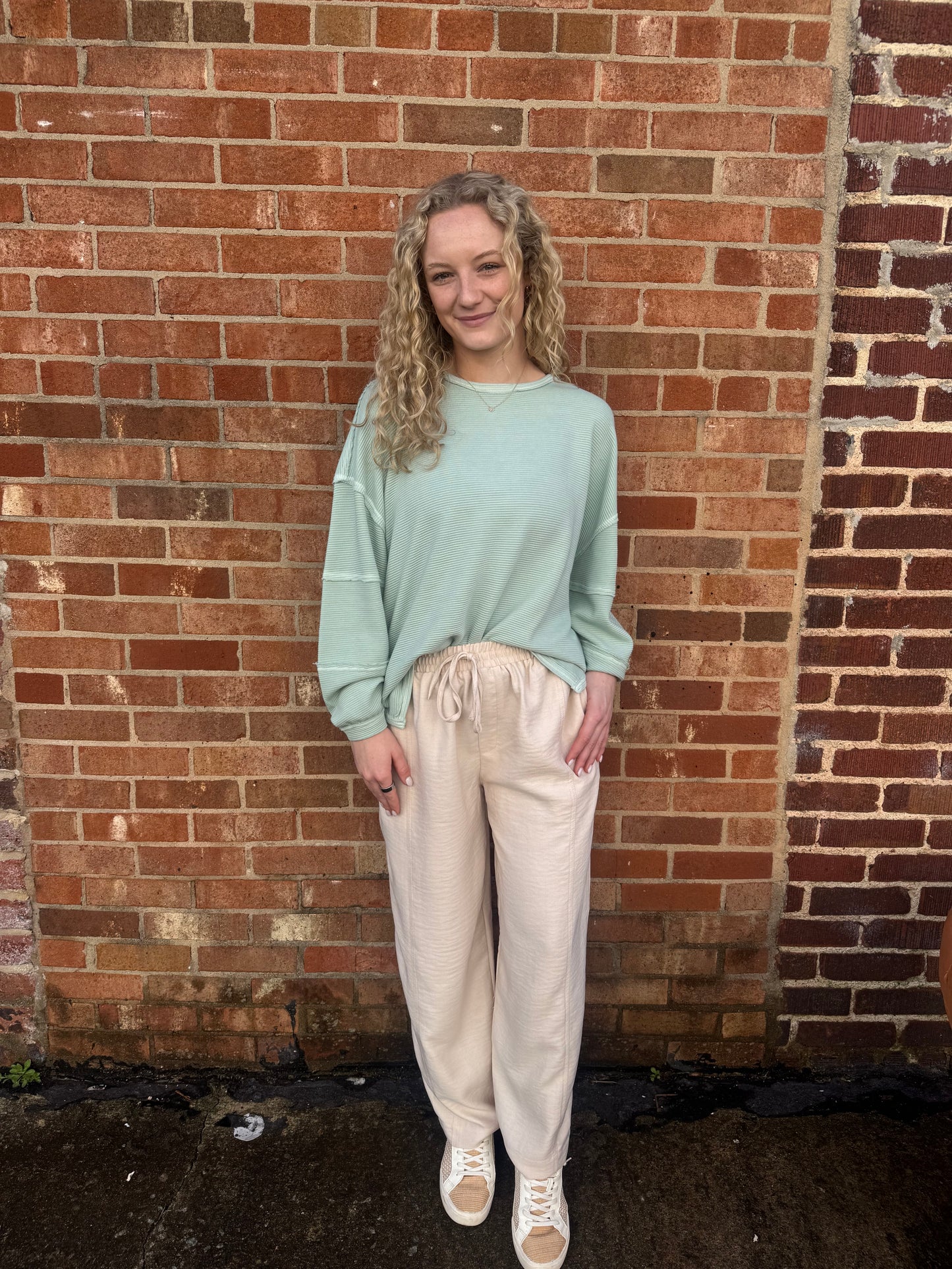 Mallory Exposed Seam Sleeved Top